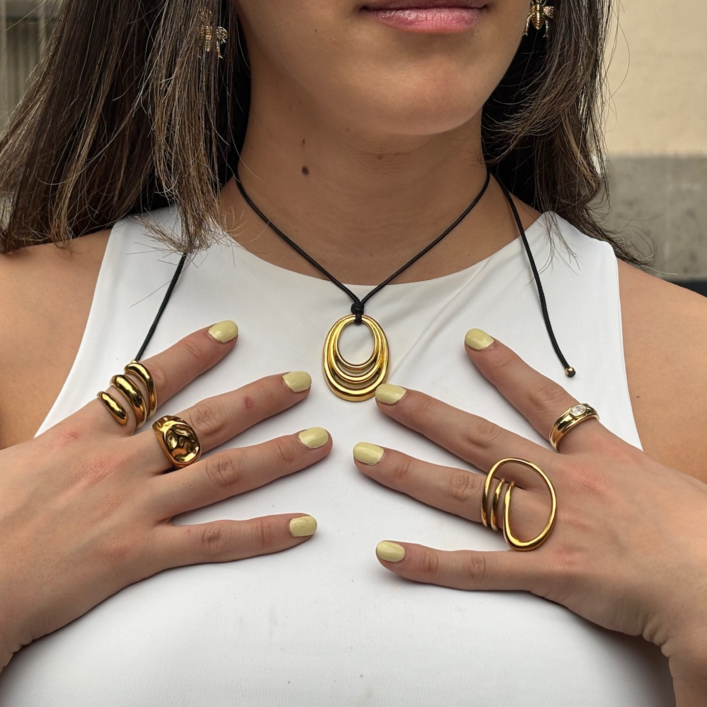 SALLY NECKLACE
