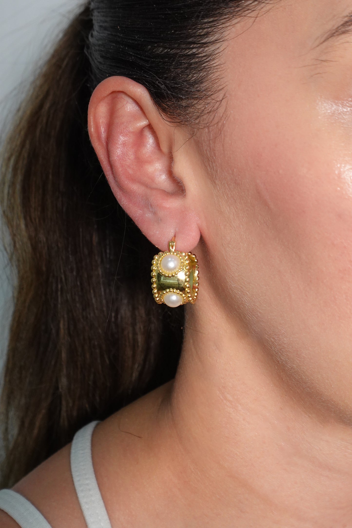 CORAL HOOPS