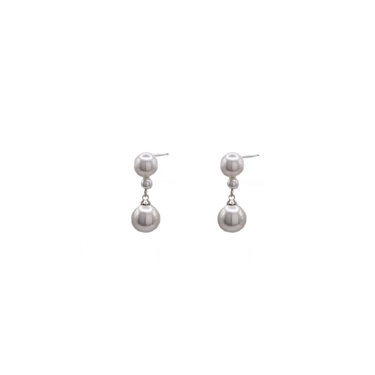 DANIELA PEARL EARRINGS