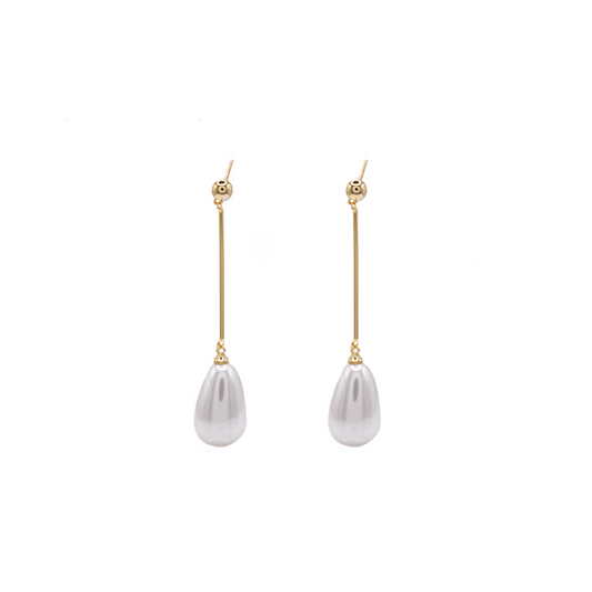 ISABELLA PEARL EARRING